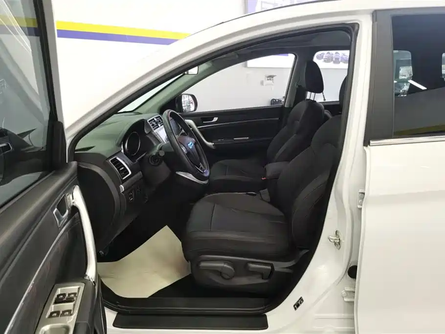 Haval M6 2019 1.5T DCT 2WD Value Edition (China VI) фото 9