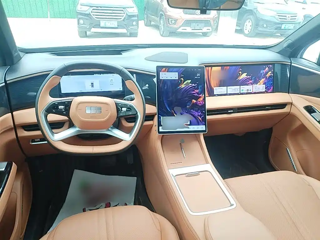 Geely Galaxy Galaxy L7 2025 EM-i 115km Explorer+ Edition фото 10