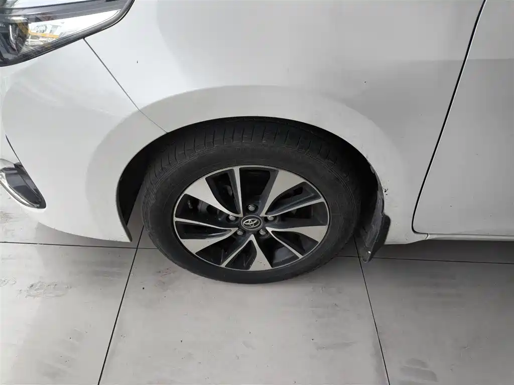 Toyota Levin 2018 185T CVT Premium Edition China V фото 23