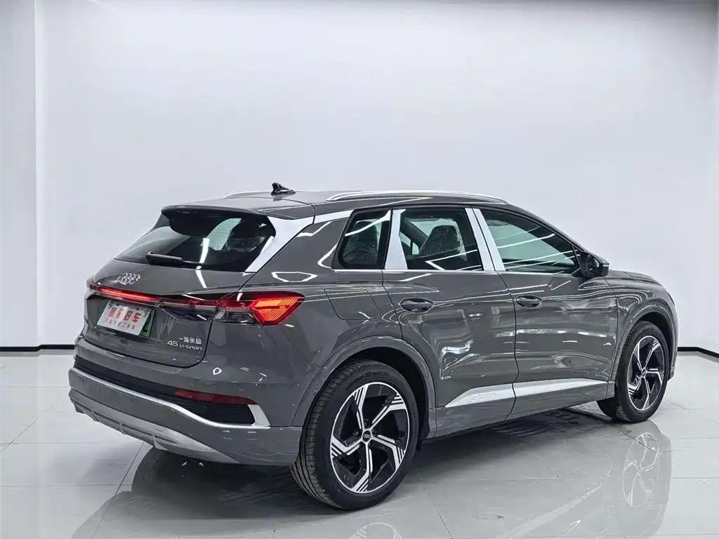 2026 Audi Q4 e-tron