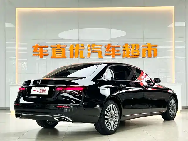Mercedes-Benz E-Class 2023 E 300 L Luxury — фото 5