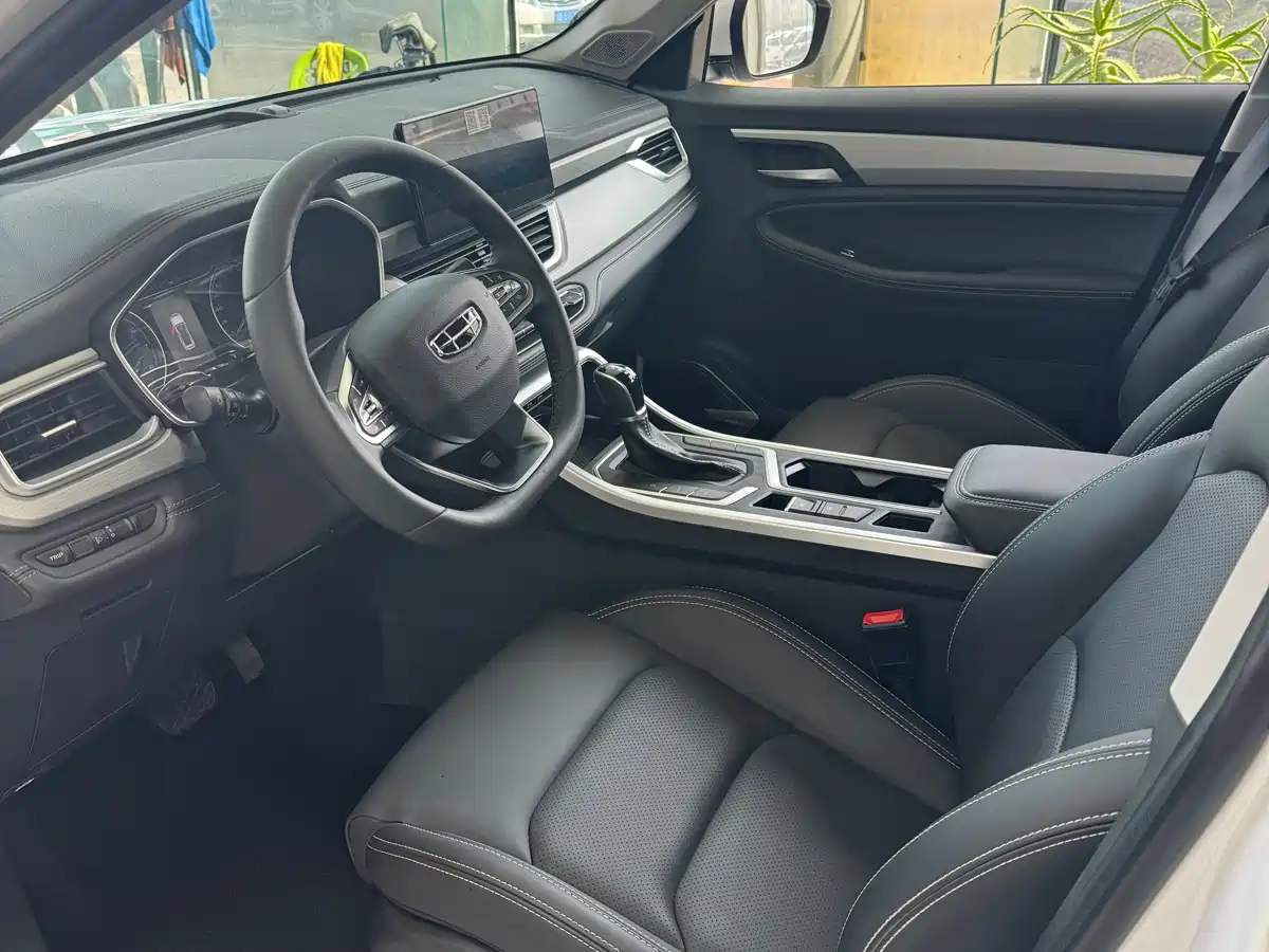 GEELY AUTOMOBILE VISION X6