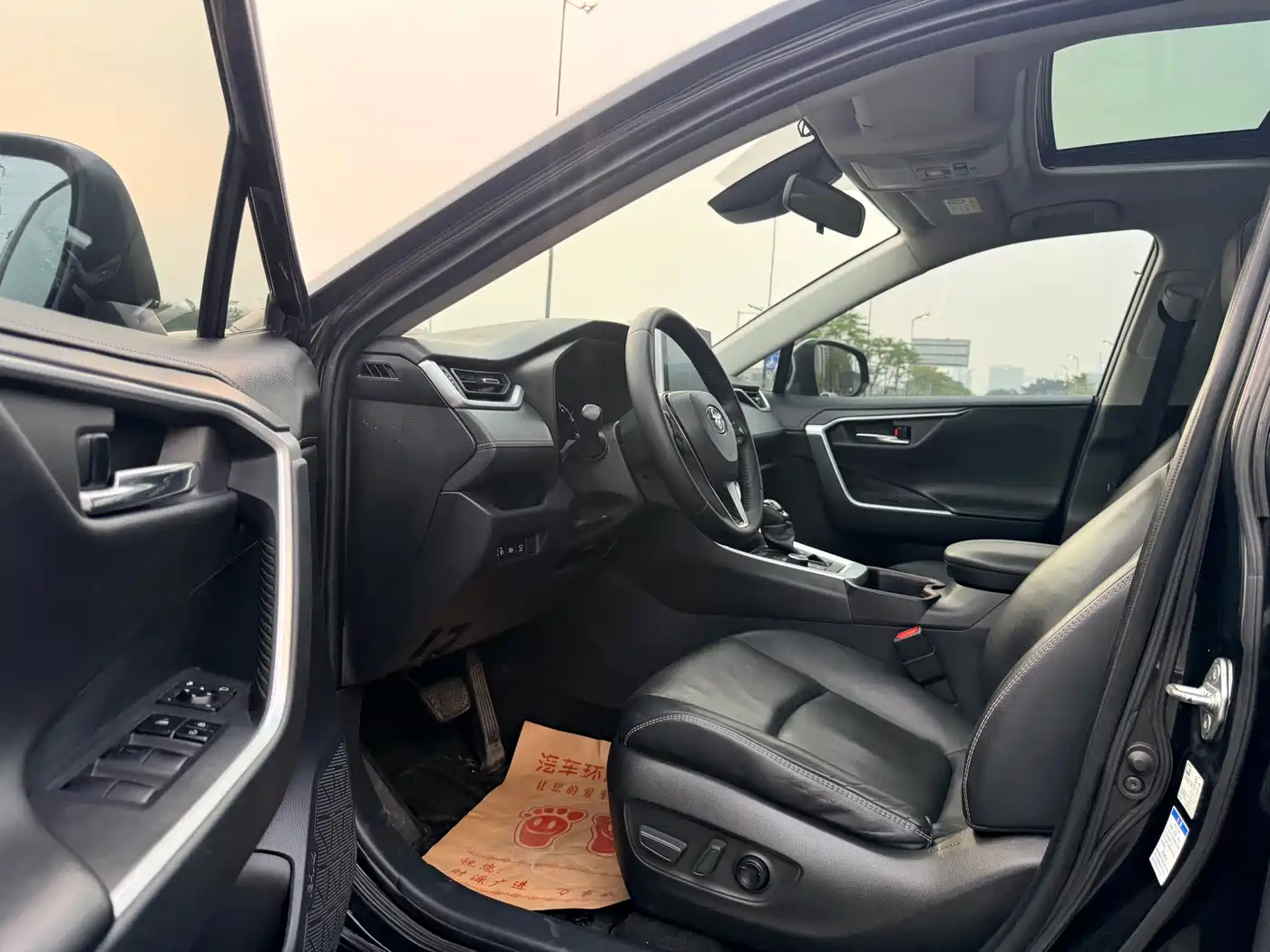 Toyota RAV4 Rongfang 2021 Facelift Hybrid 2.5L E-CVT 4WD Elite PLUS фото 4