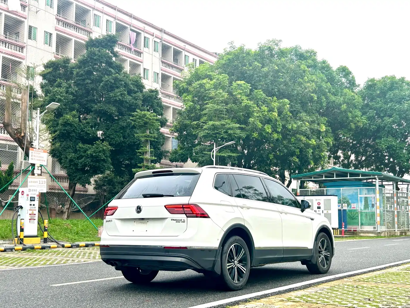 Volkswagen Tiguan L 2017 330TSI Automatic 2WD Flagship Edition фото 7