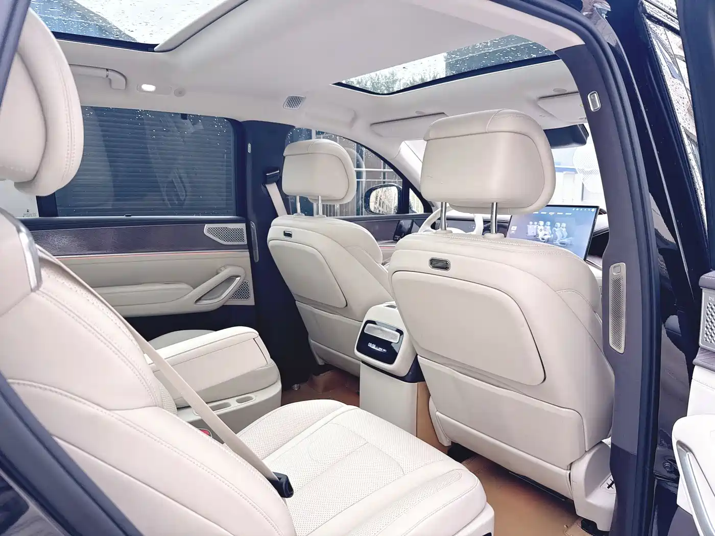 Denza N9 2025 2025 Model Prestige Edition