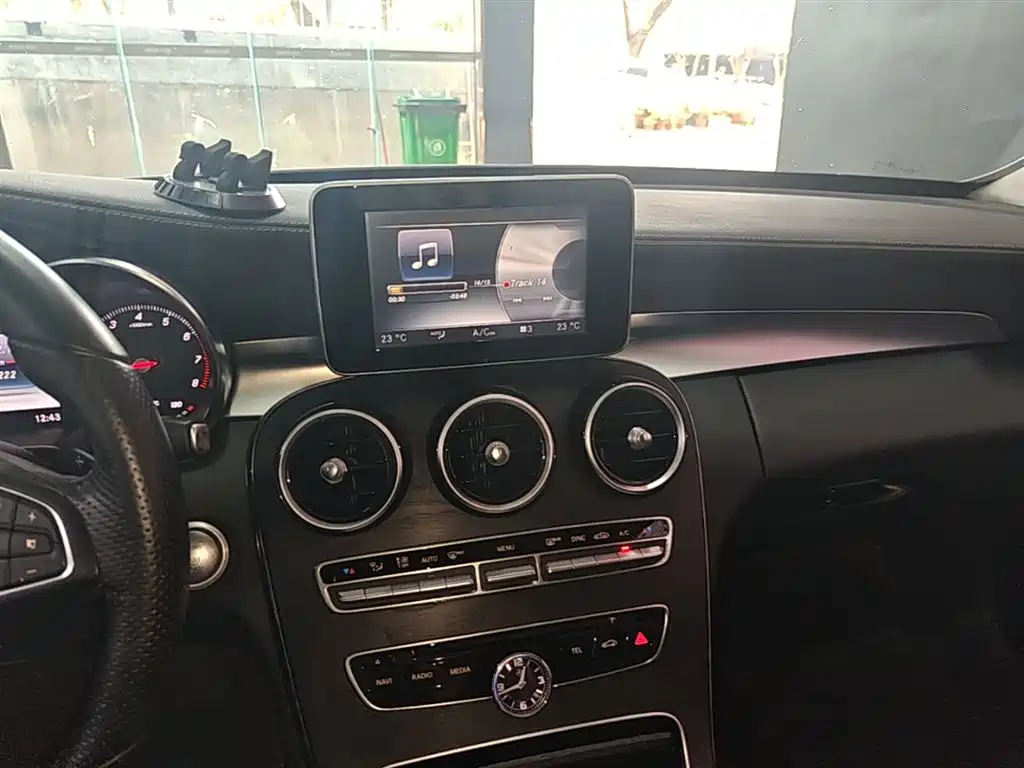 Mercedes-Benz C-Class 2015 C 200 L Sport фото 13