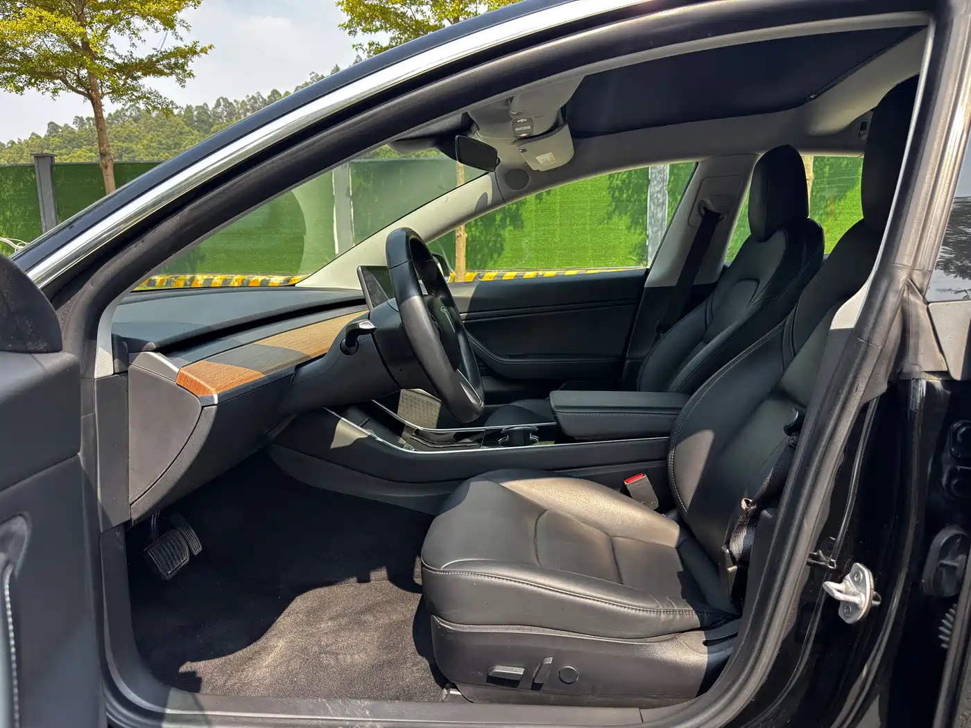 Tesla Model 3 (Import) 2019 2019 Long Range All-Wheel Drive Edition