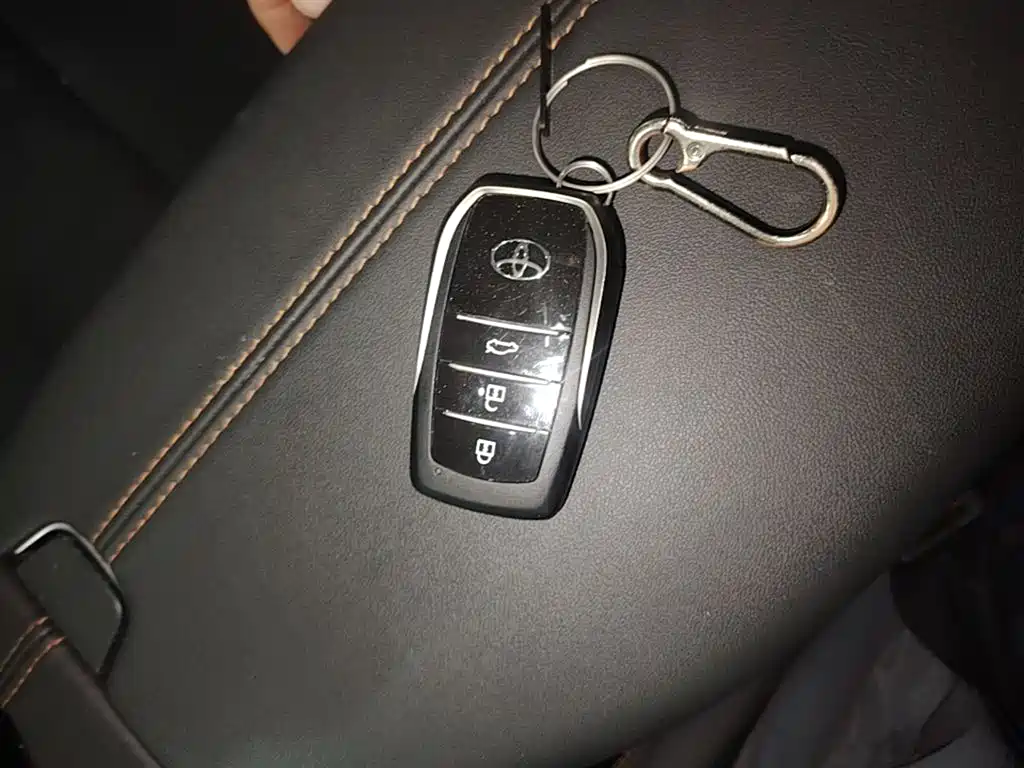 Toyota Avalon 2024 Model Hybrid 2.0L Prestige Edition фото 9