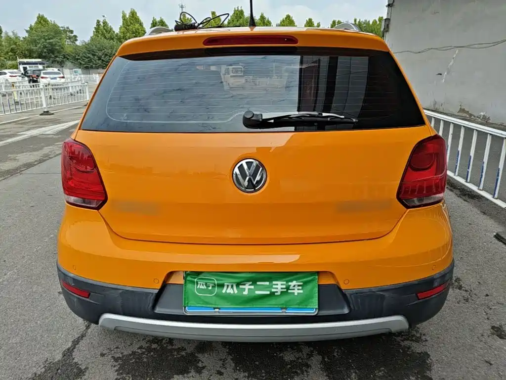 Volkswagen Polo 2014 2012 1.6L Cross Polo AT