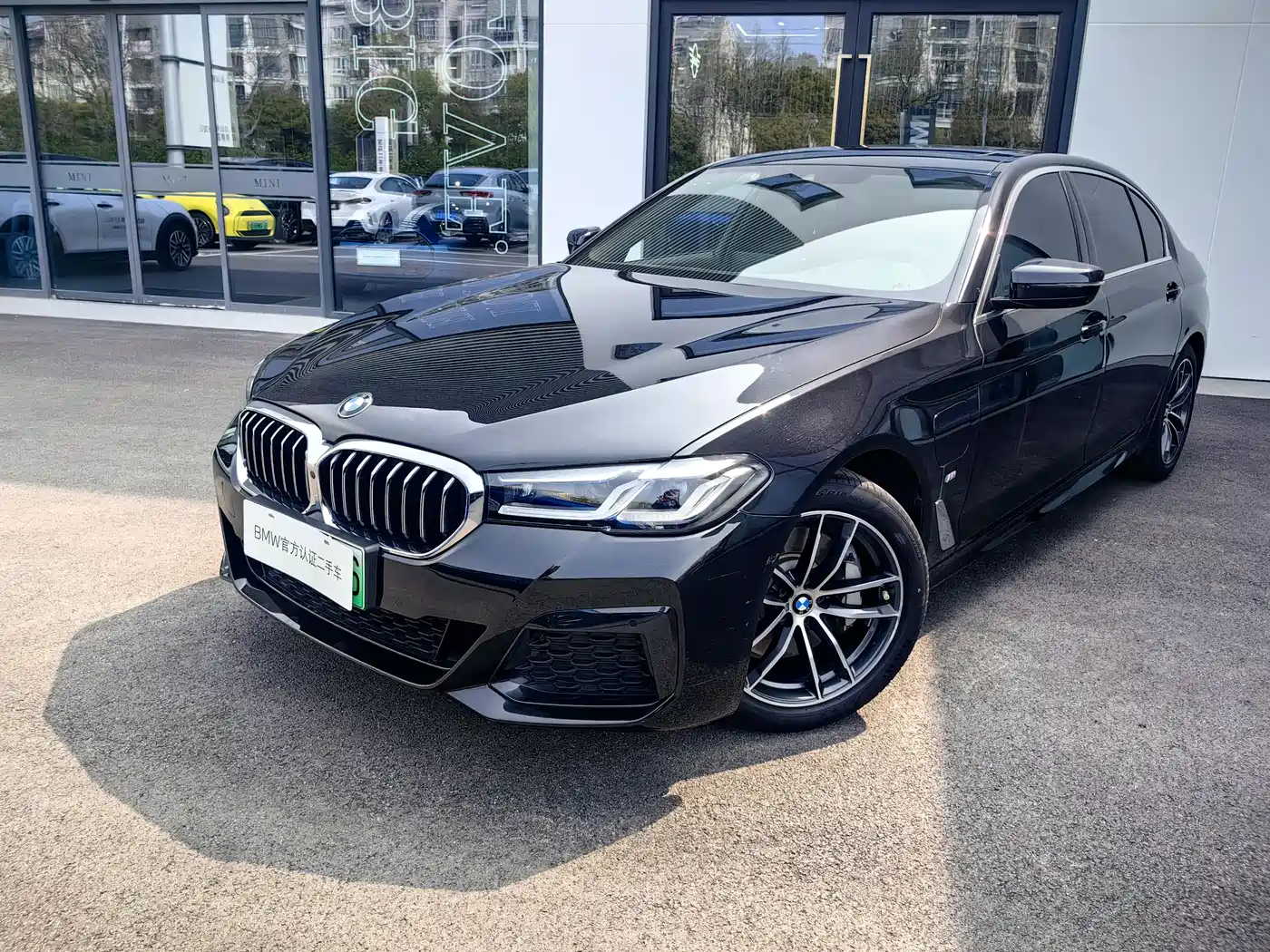 BMW 5 Series New Energy 2021 535Le M Sport Package