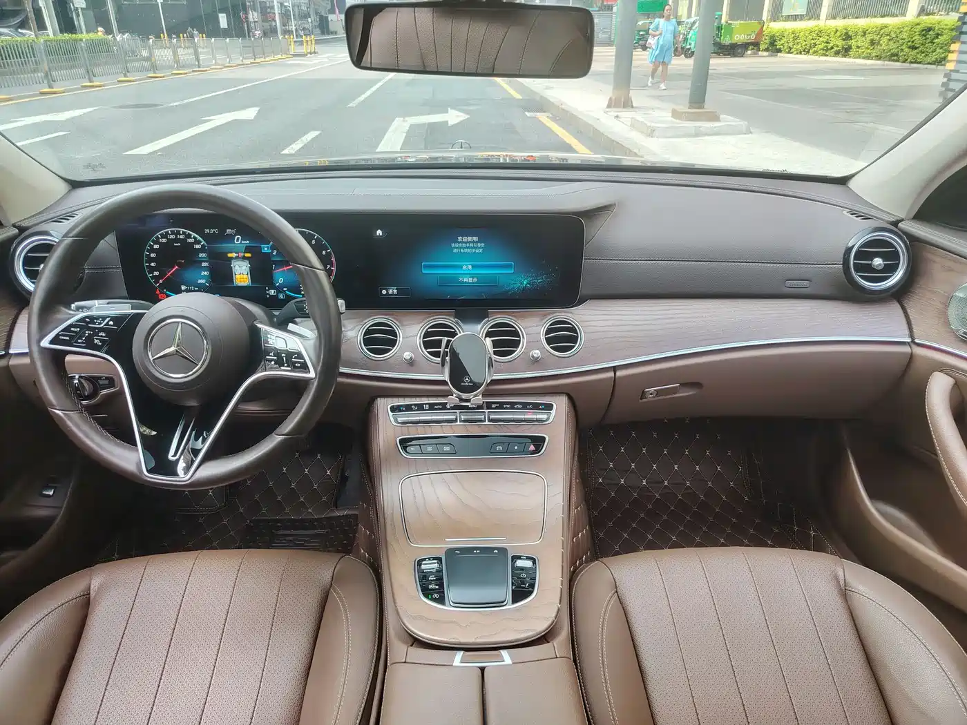 Mercedes-Benz E-Class 2021 E 300 L Fashion фото 12