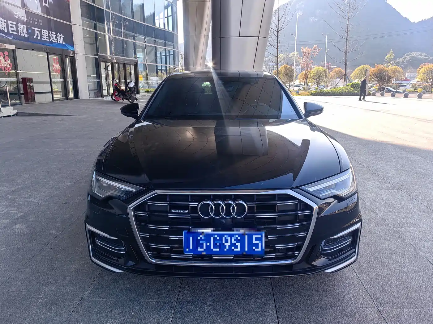 Audi A6L 2023 55 TFSI quattro Premium Dynamic фото 2