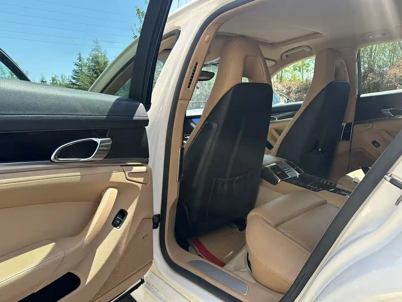 Porsche Panamera 2013 Panamera 4 Platinum Edition 3.6L фото 8