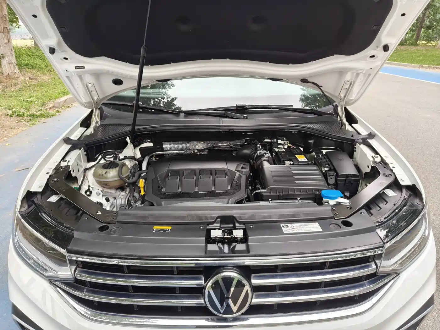 Фото 20 - Volkswagen Tiguan L