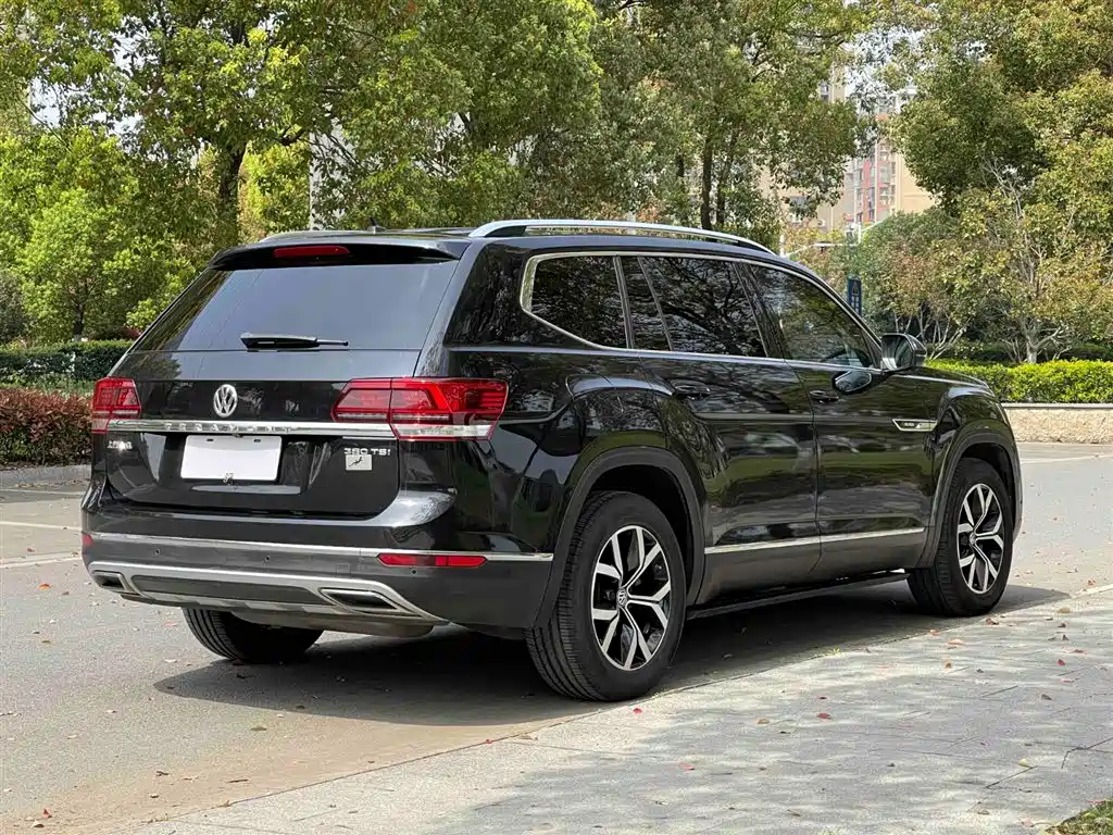 Volkswagen Teramont 2020 380TSI 4WD Luxury Edition China VI фото 7