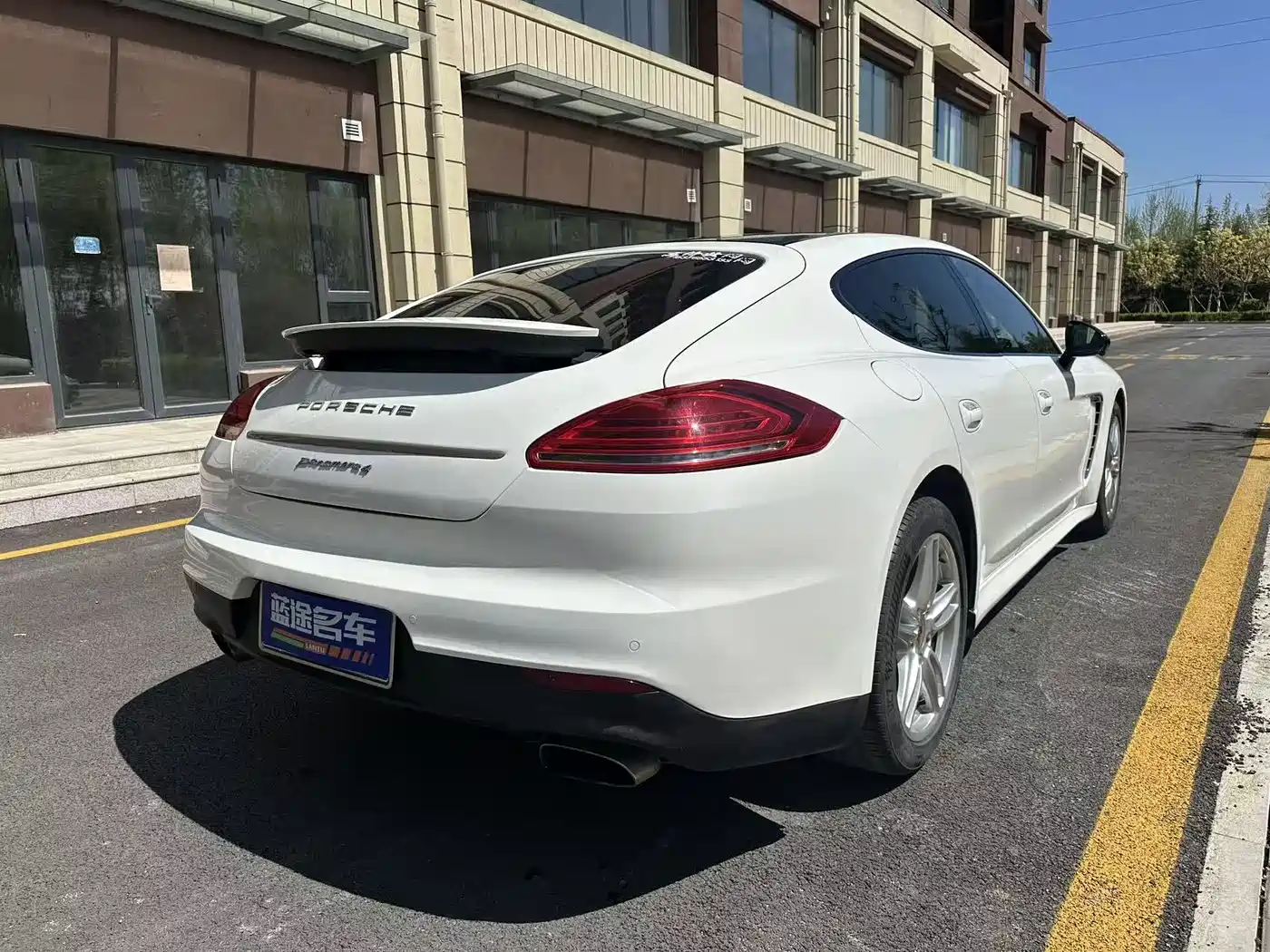 Porsche Panamera 2013 Panamera 4 Platinum Edition 3.6L фото 6