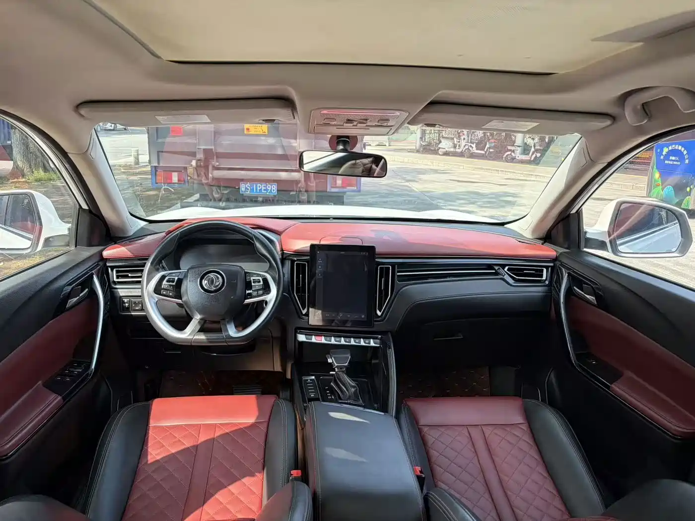 Dongfeng Fengxing Fengxing T5L 2019 2019 1.5T CVT Luxury Type 7-seater