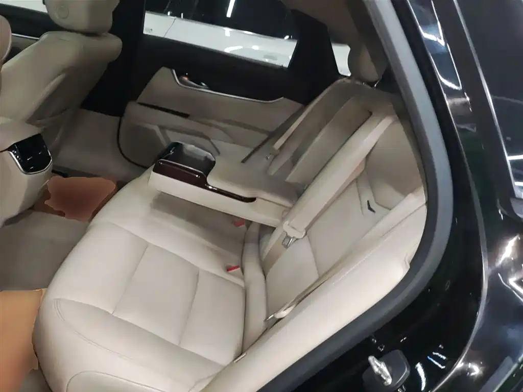 Cadillac XTS 2014 28T Comfort фото 17