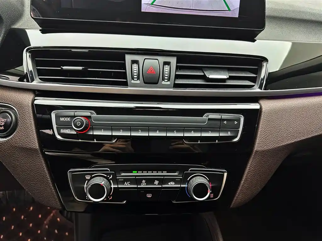 BMW X1 2022 sDrive20Li Fashion фото 15