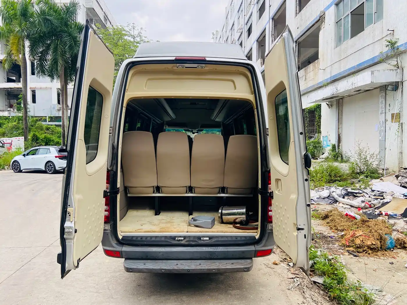Mercedes-Benz Sprinter 2012 2012 Model 2.1T Premium Tour Extended Long Wheelbase