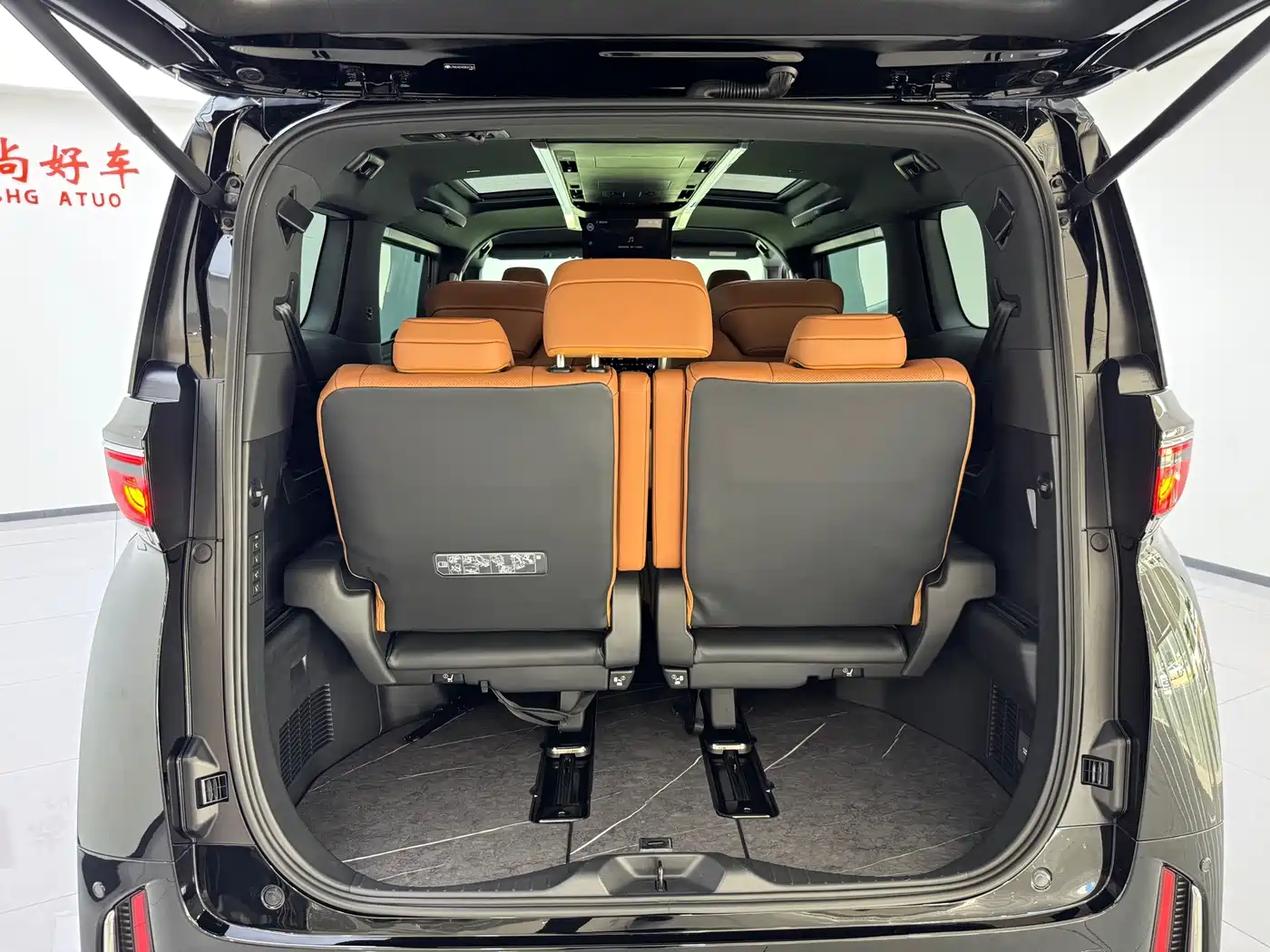 Toyota Vellfire 2025 2024 Crown Hybrid 2.5L Executive Premium Edition