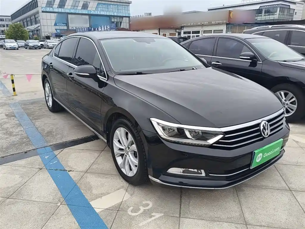 Volkswagen Magotan 2017 380TSI DSG Luxury фото 4