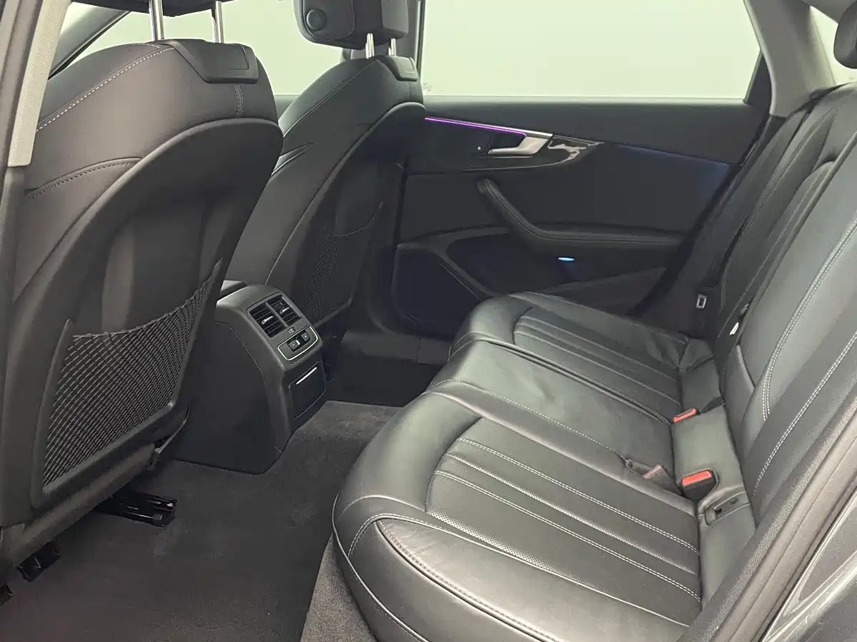 Audi A4L 2022 40 TFSI Luxury Dynamic фото 8