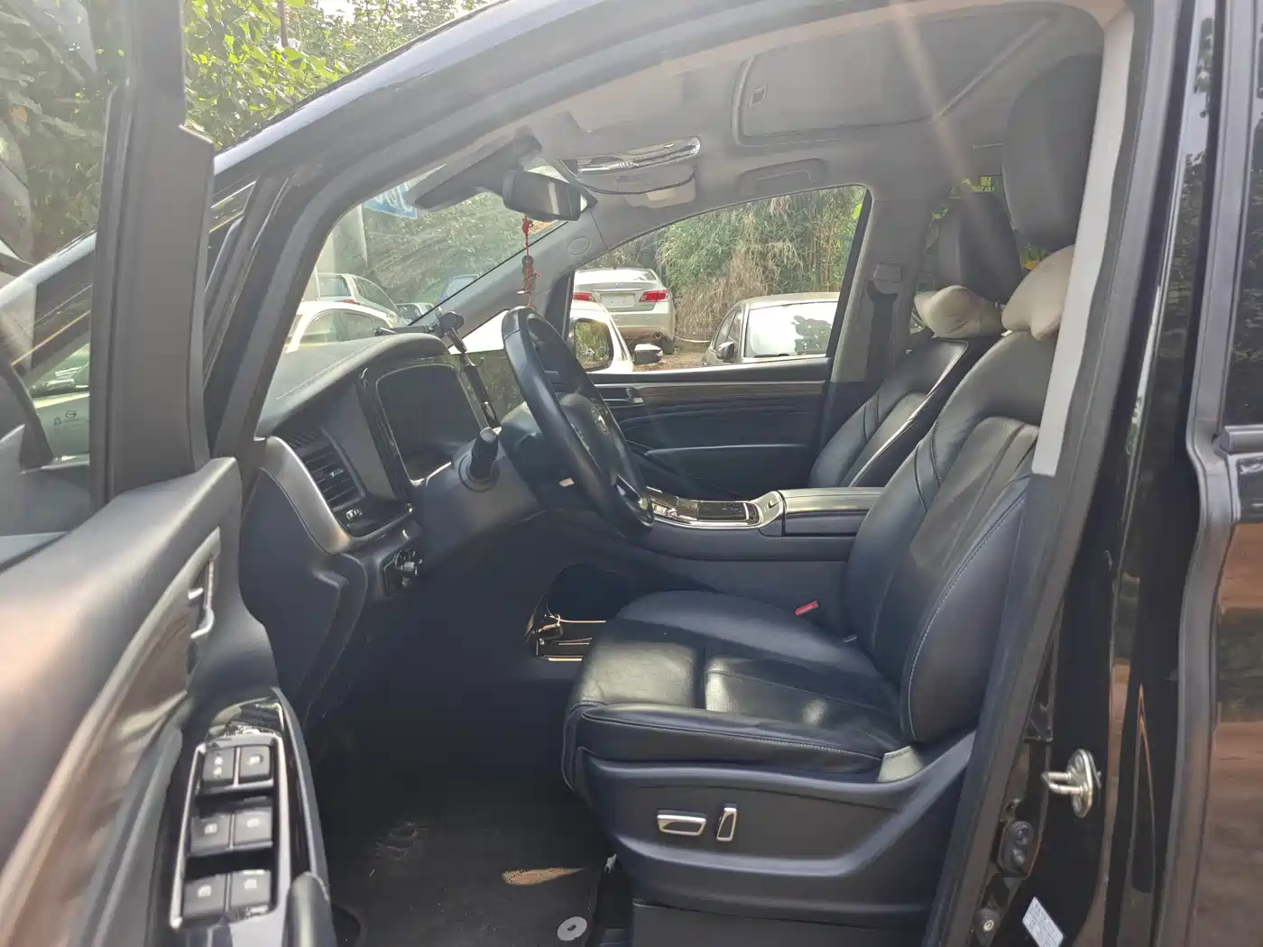GAC Trumpchi Trumpchi M8 2023 Leading Series 390T Premium Edition фото 5