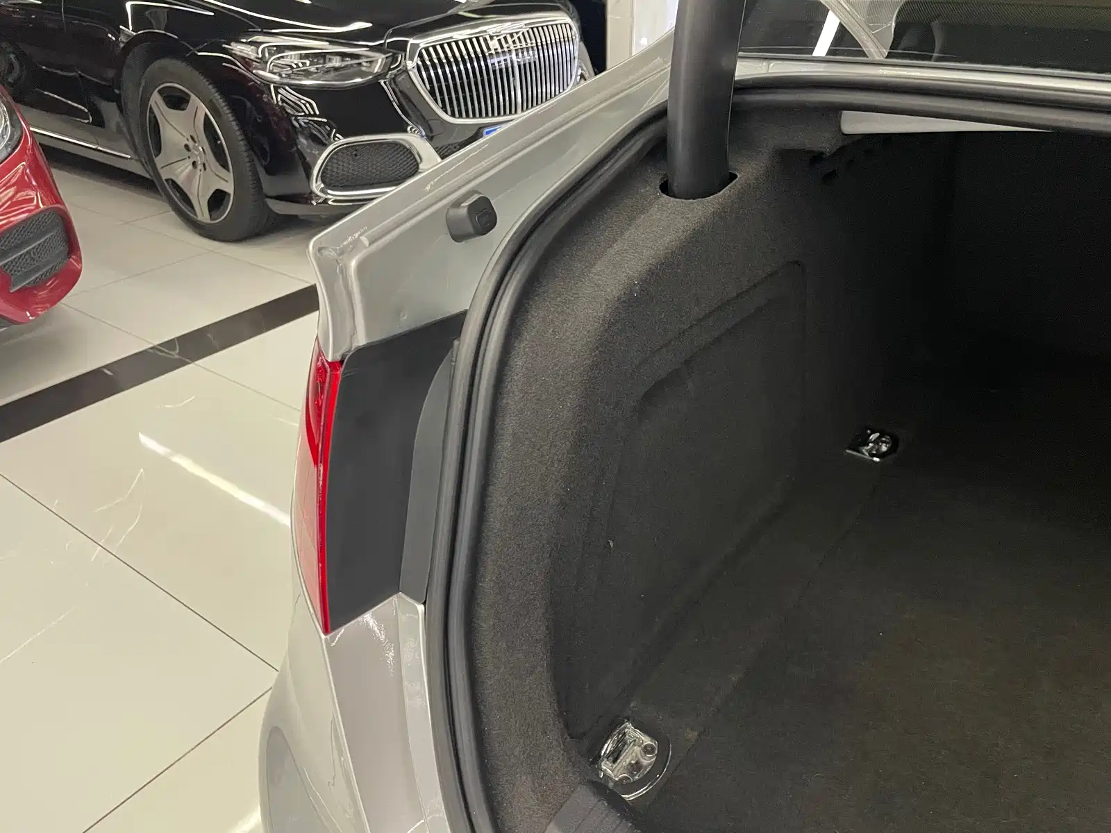 Фото 49 - Audi A4L