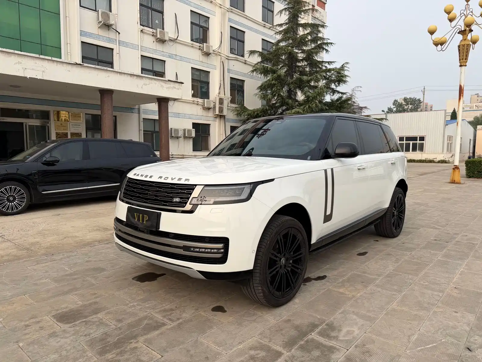 Фото 1 - Land Rover Range Rover