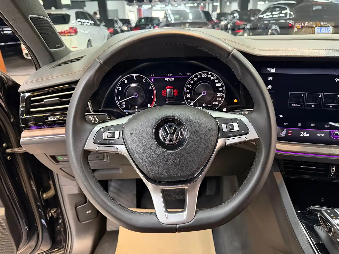 Volkswagen Touareg 2019 3.0TSI Sharp Intelligence Edition China VI фото 19