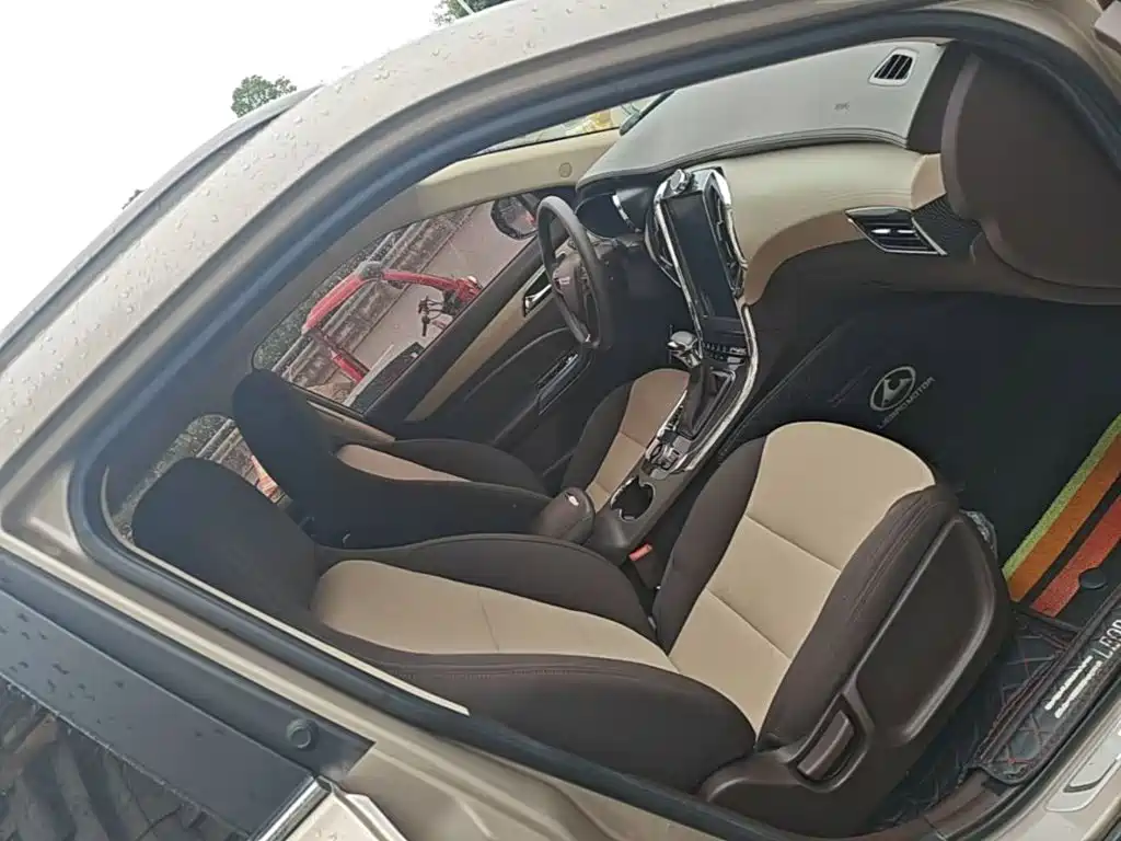 Leopaard CS9 2018 2018 1.5T CVT Energetic Edition