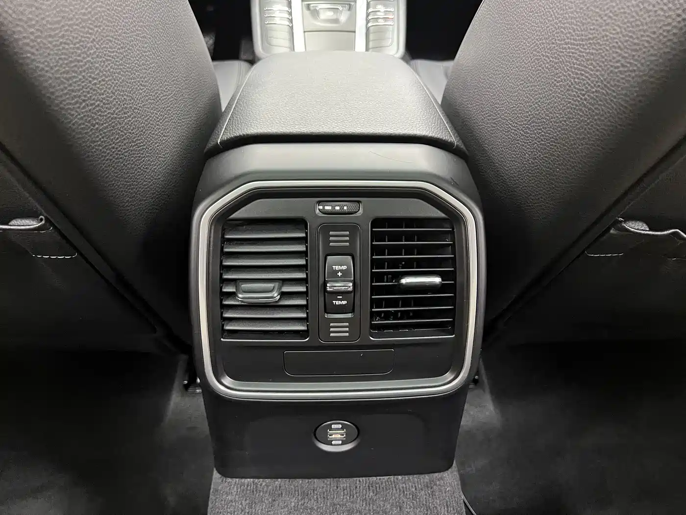 Porsche Macan 2017 Macan 2.0T фото 28