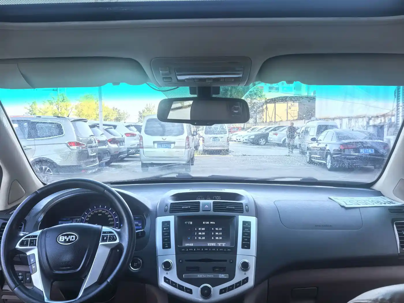 Фото 9 - BYD S6