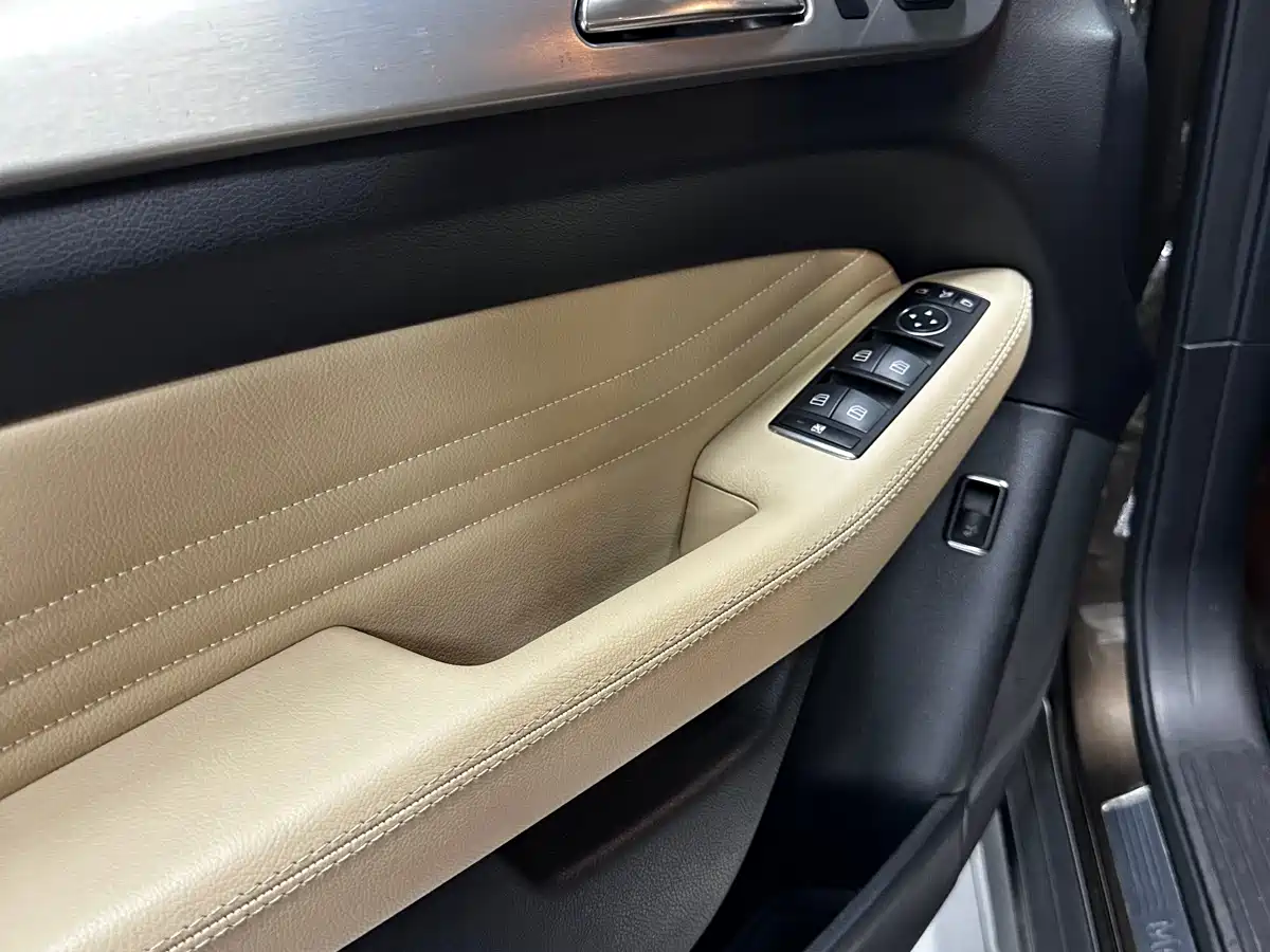 Mercedes-Benz GLE Coupe 2015 GLE 320 4MATIC Coupe SUV фото 8
