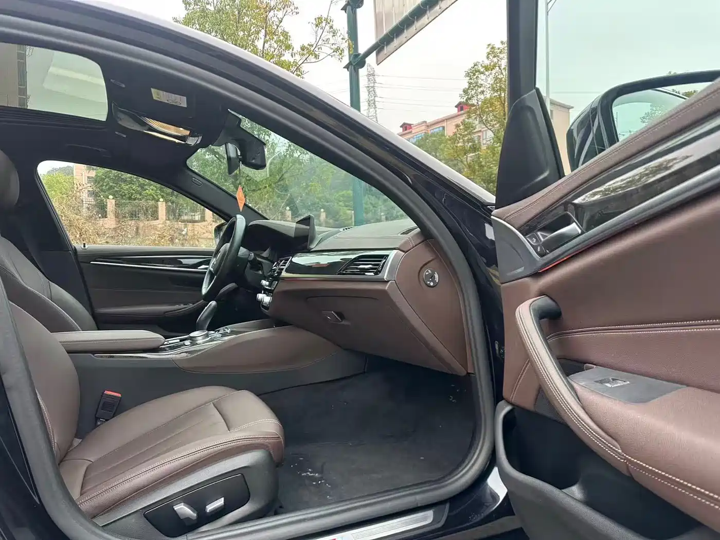 BMW 5 Series 2020 525Li M Sport Package фото 15
