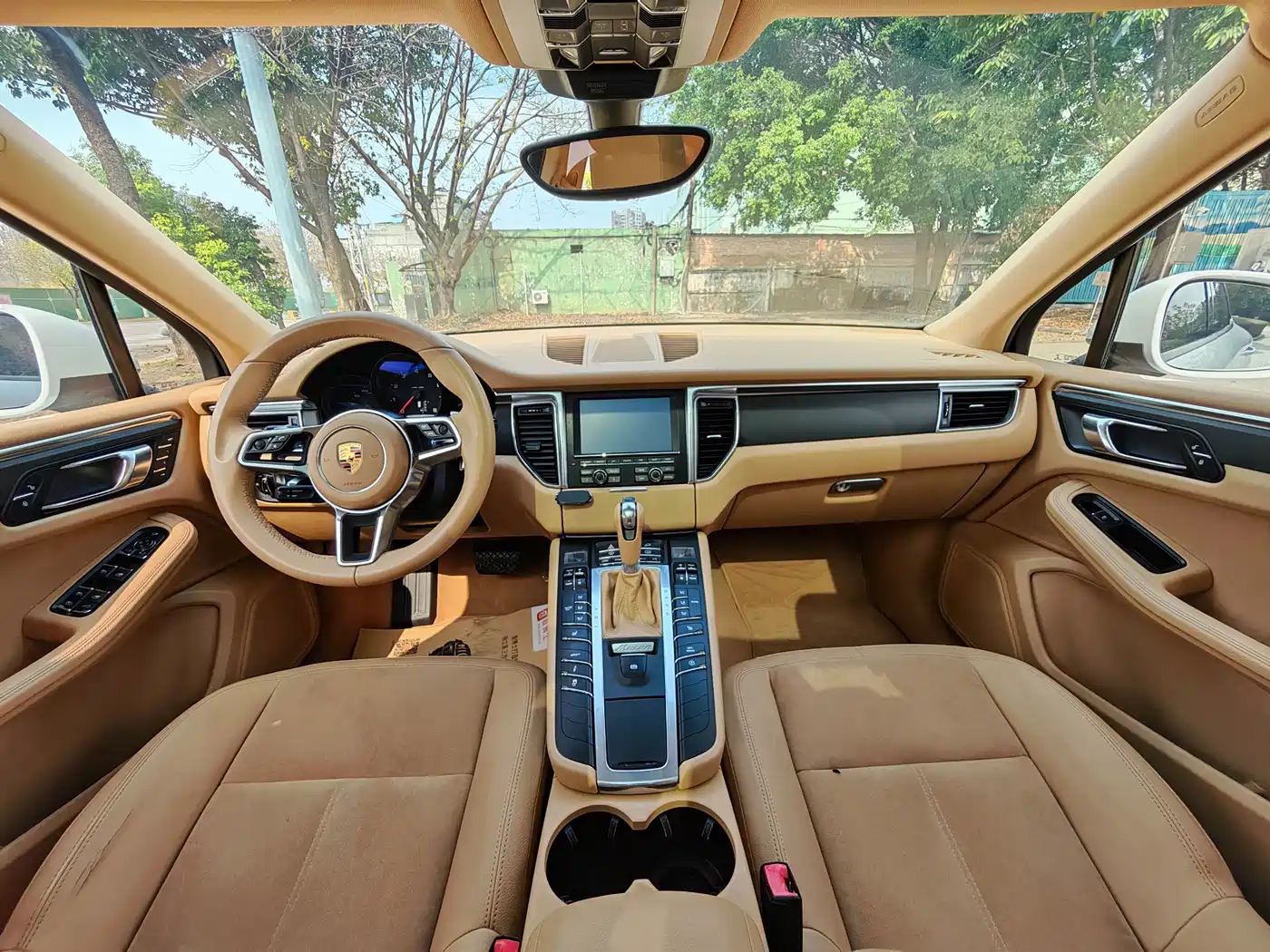 Porsche Macan 2016 Macan 2.0T фото 17