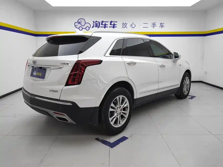Cadillac XT5 2023 2.0T 2WD Fashion Edition фото 3