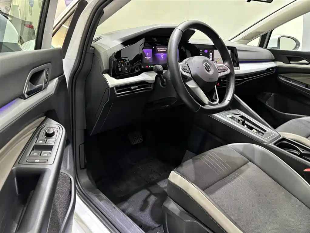 Volkswagen Golf 2021 280TSI DSG Pro фото 14