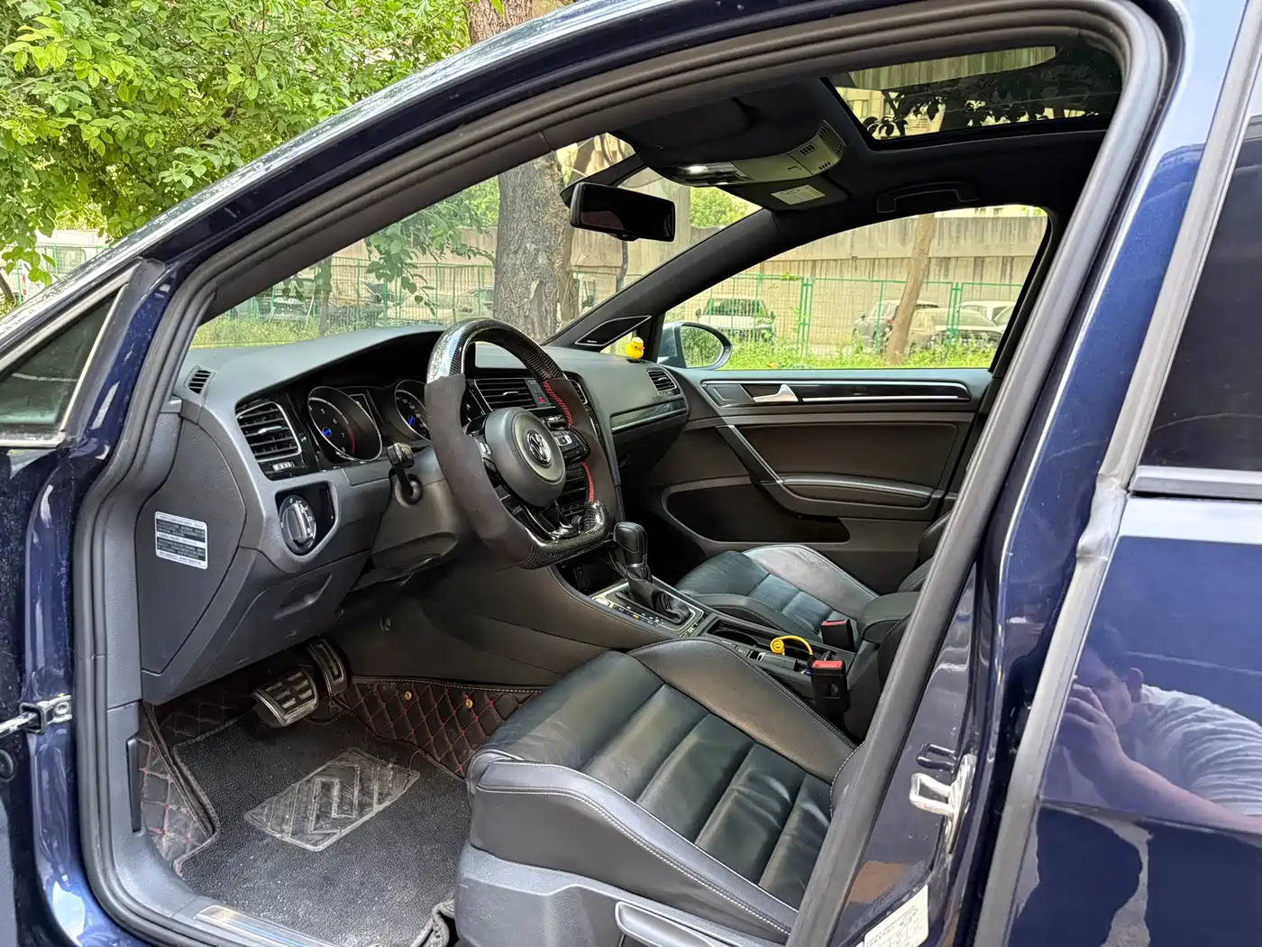 Volkswagen Golf (Import) 2015 2.0TSI R фото 10