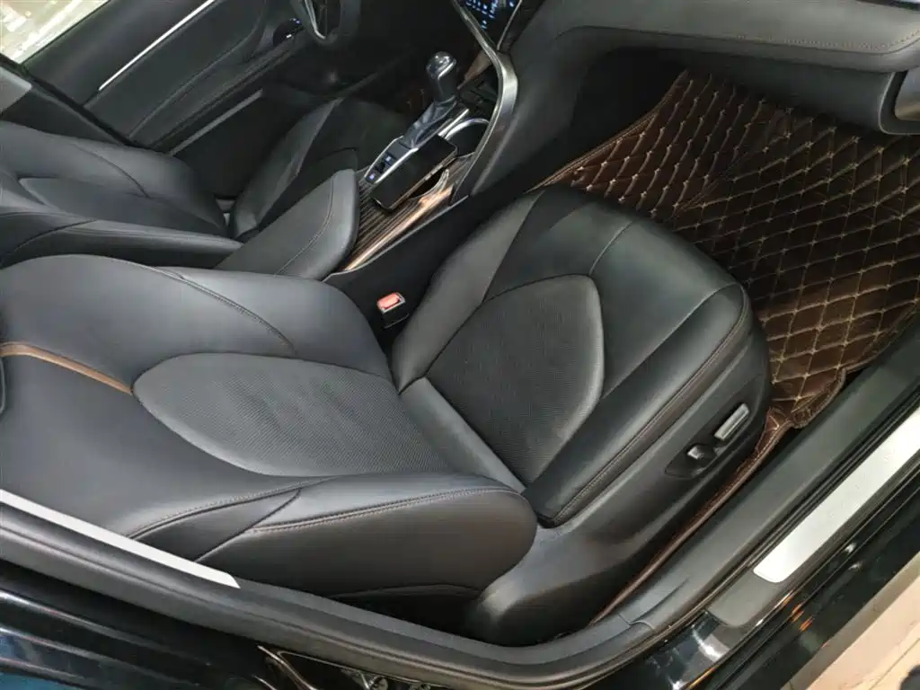 Toyota Camry 2018 2.0G Luxury Edition фото 25