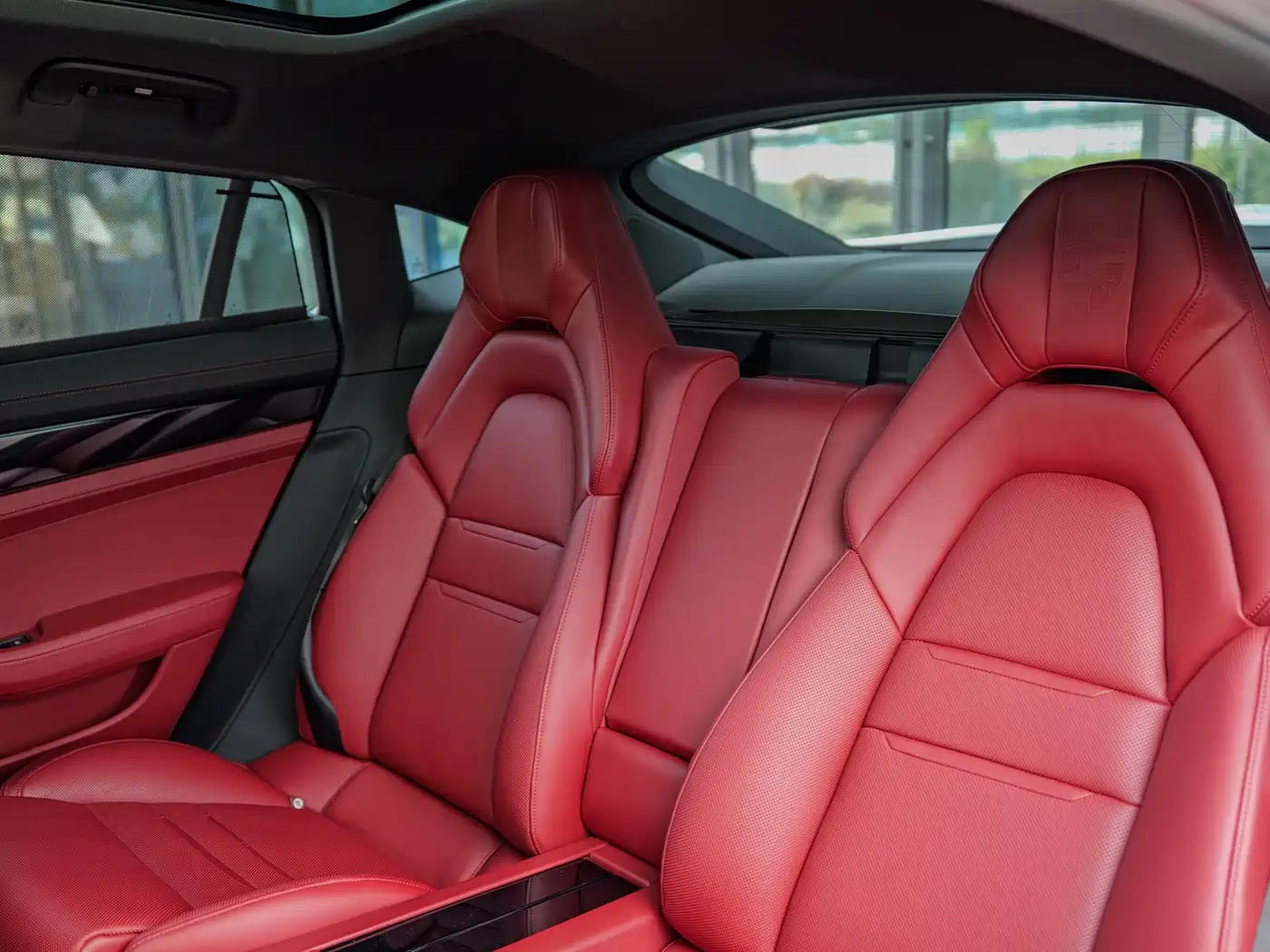 Porsche Panamera 2022 Panamera 4 Executive Long Wheelbase 2.9T фото 14