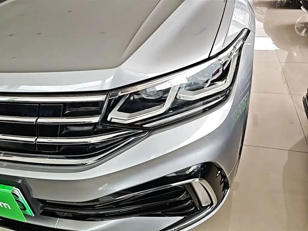 Volkswagen Tiguan L PHEV 2022 430PHEV Plug-in Hybrid Flagship Edition фото 24