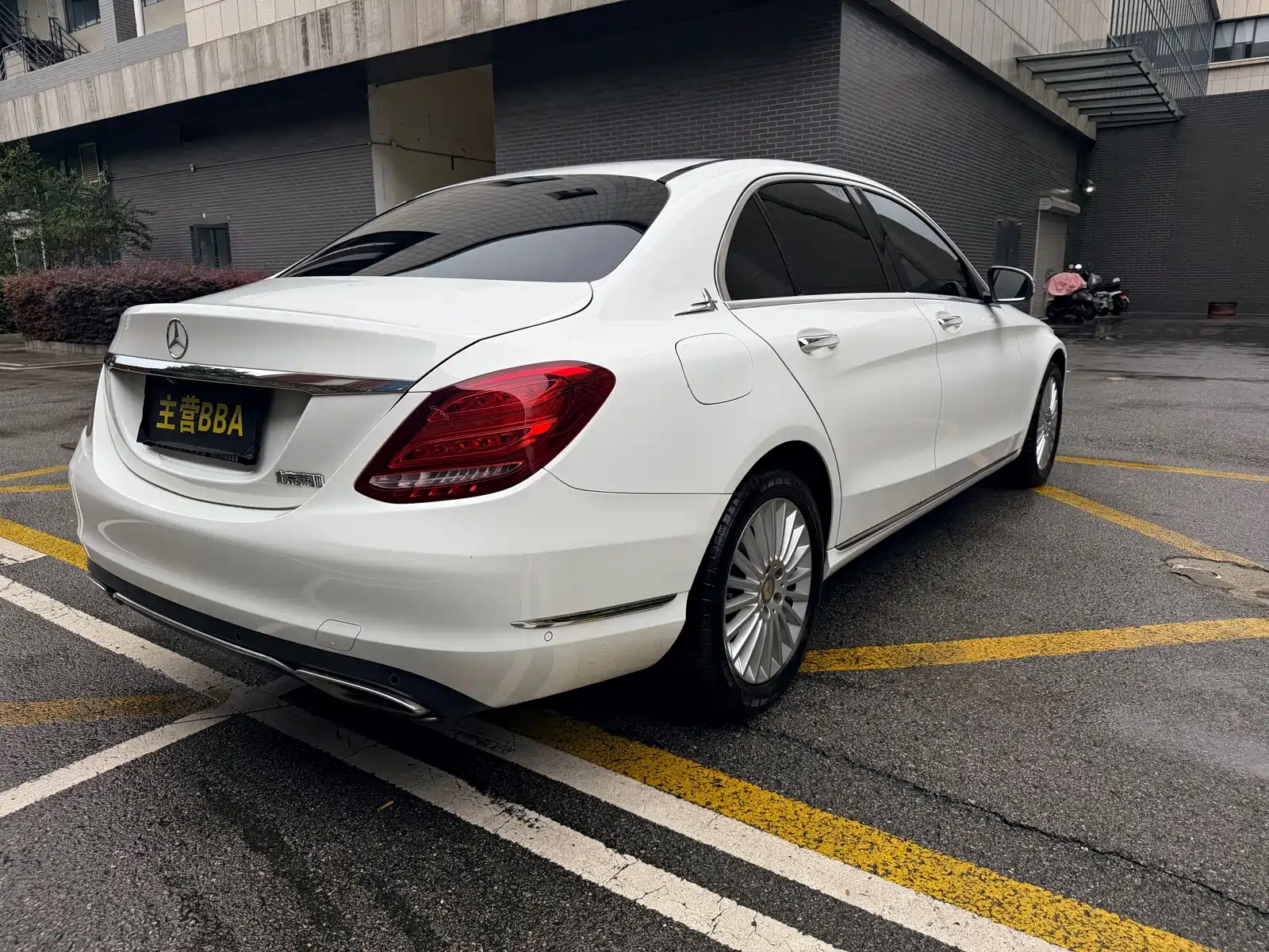 Фото 15 - Mercedes-Benz C-Class