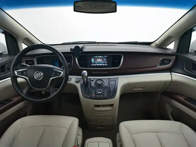 Buick GL8 2018 28T Premium Model China VI — фото 5
