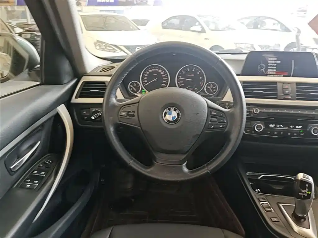 BMW 3 Series 2016 320Li Fashion Model фото 11