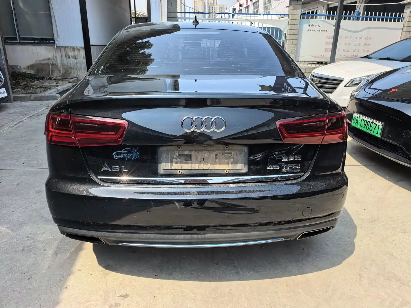 Фото 14 - Audi A6L