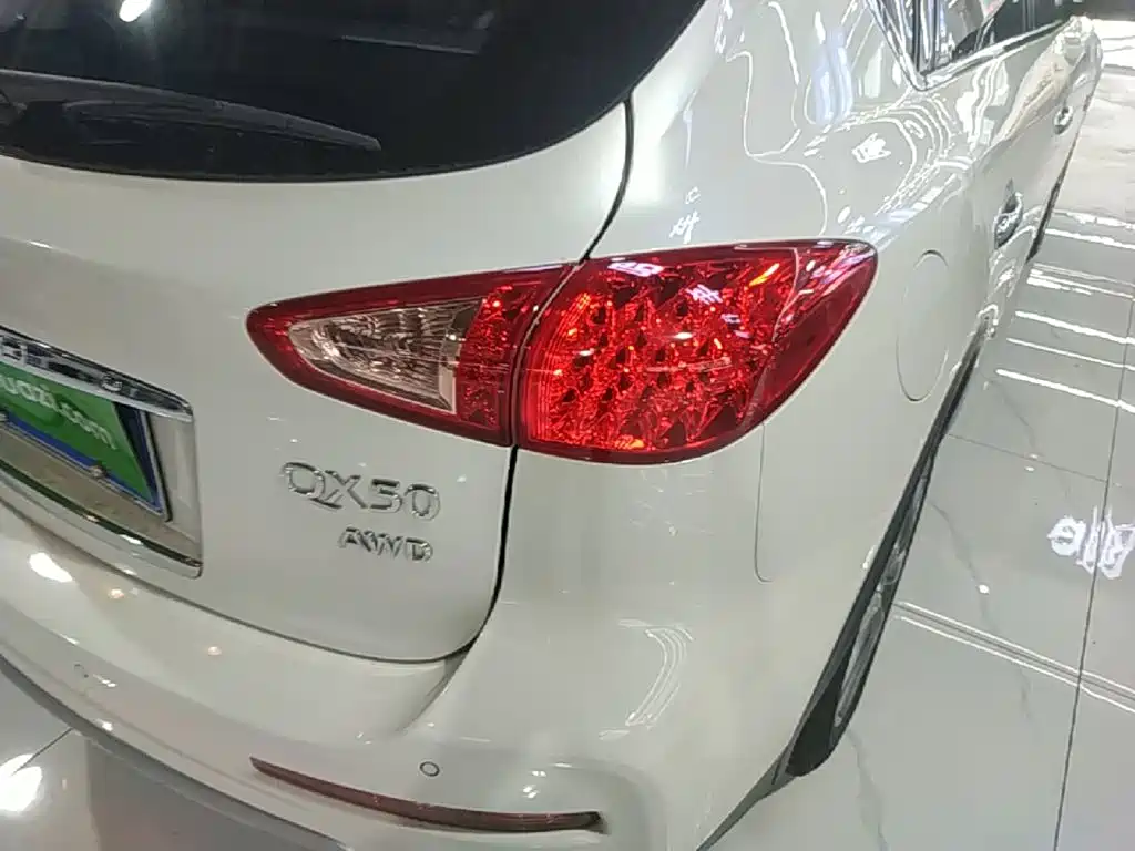 Infiniti QX50 2017 2015 2.5L Enjoyment Edition