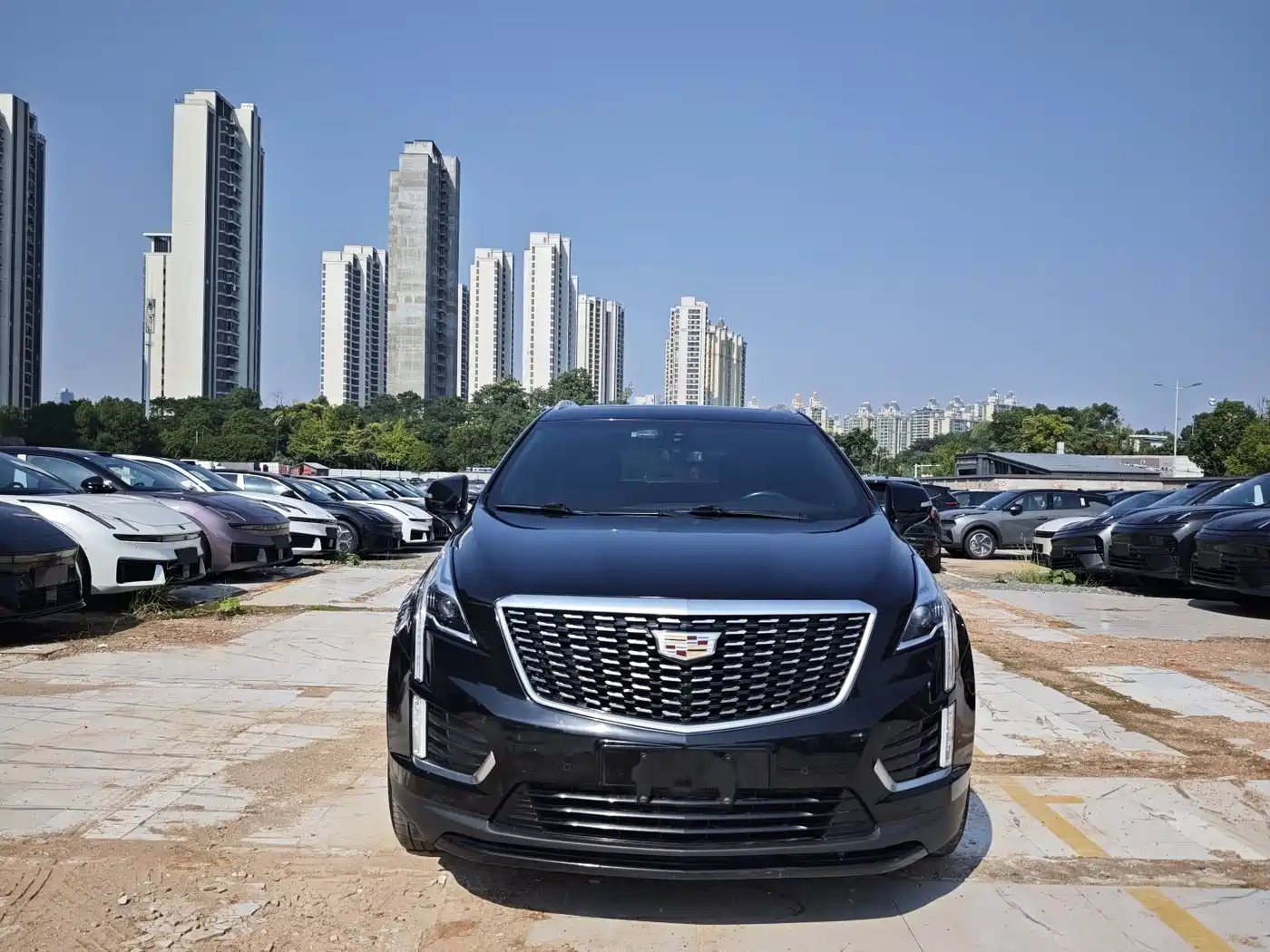 Фото 2 - Cadillac XT5