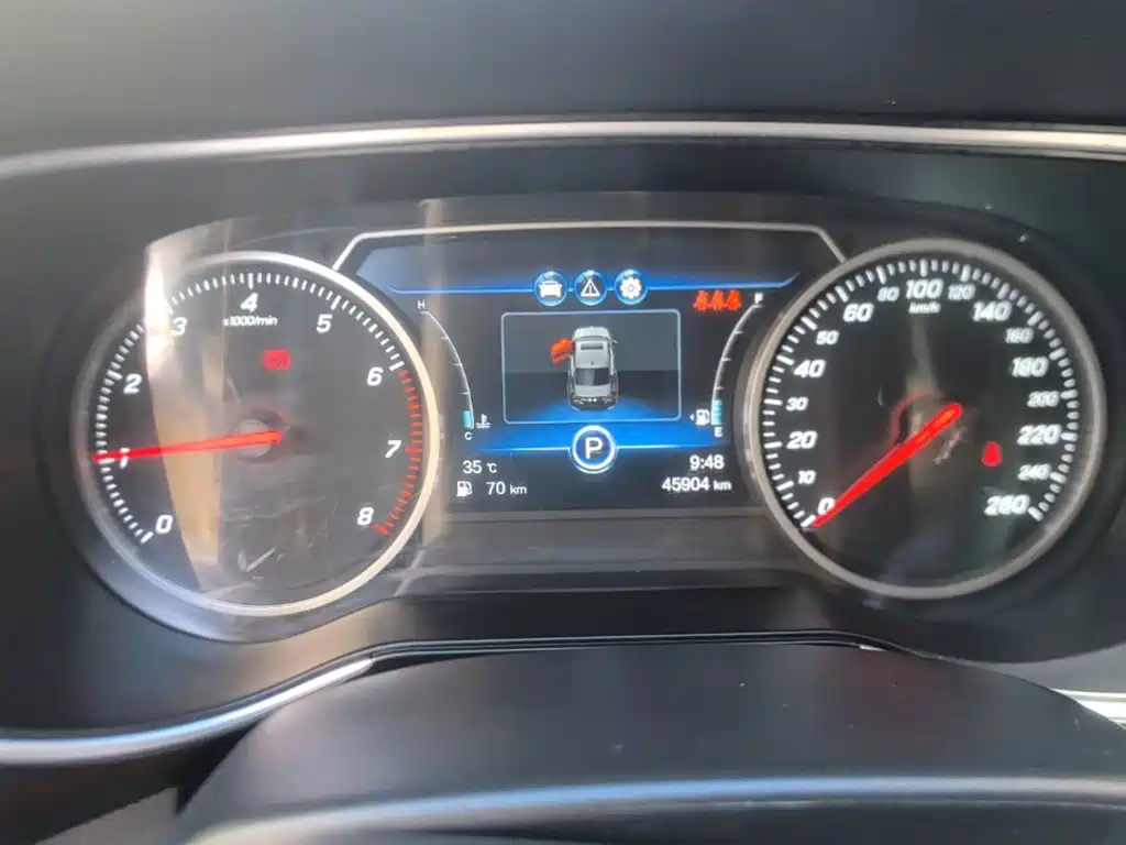 Hongqi H5 2018 2018 30TD Smart Connect Agile Edition
